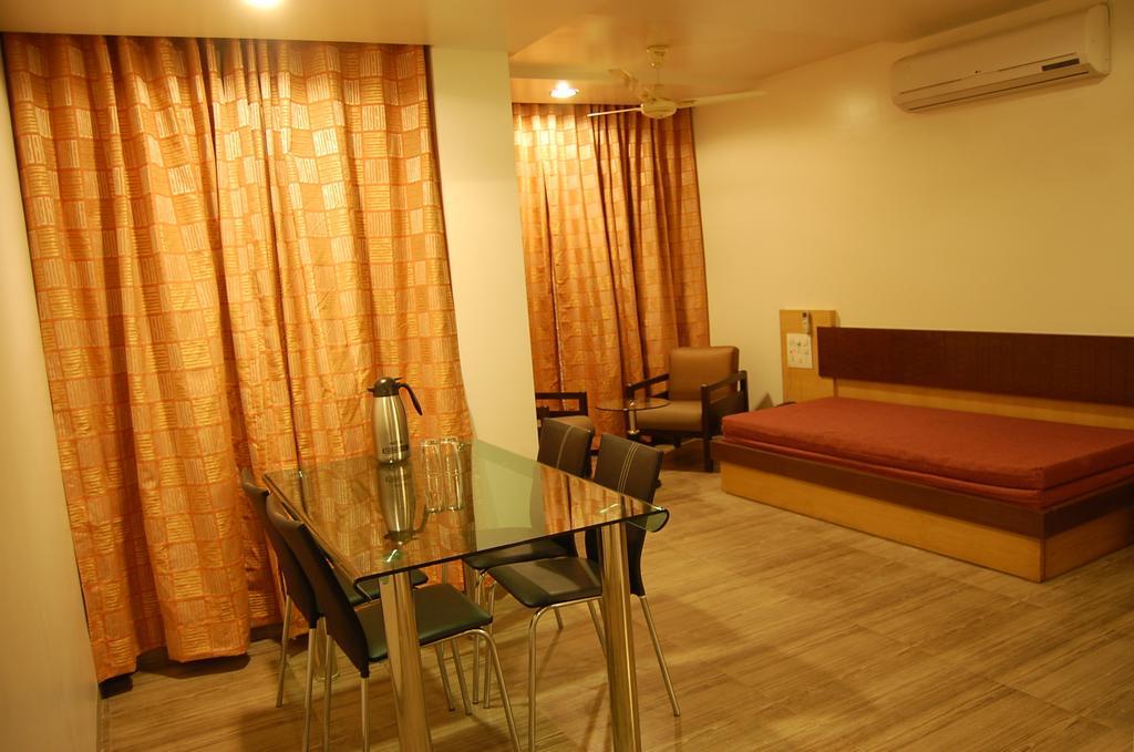 Hotel Bhagyalaxmi Shirdi Phòng bức ảnh